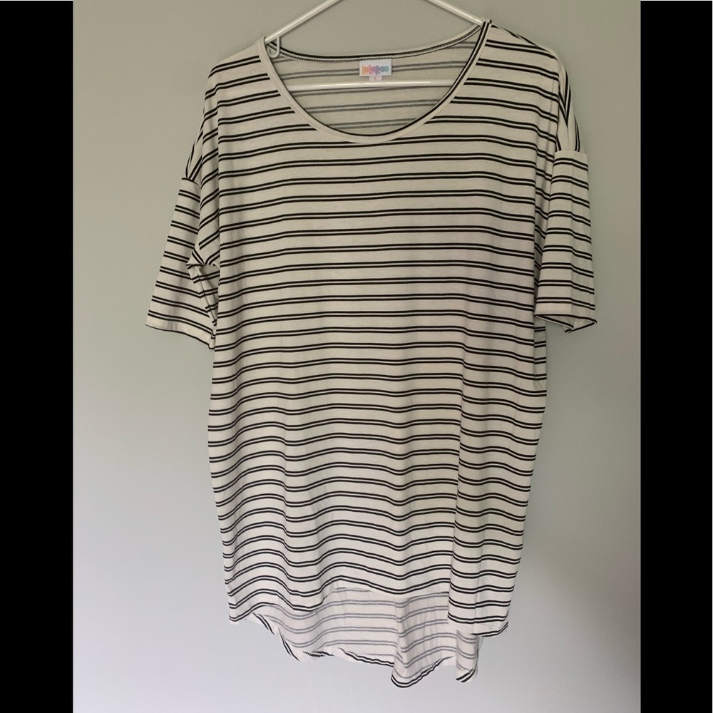 NWOT LuLaRoe Irma Tunic Top